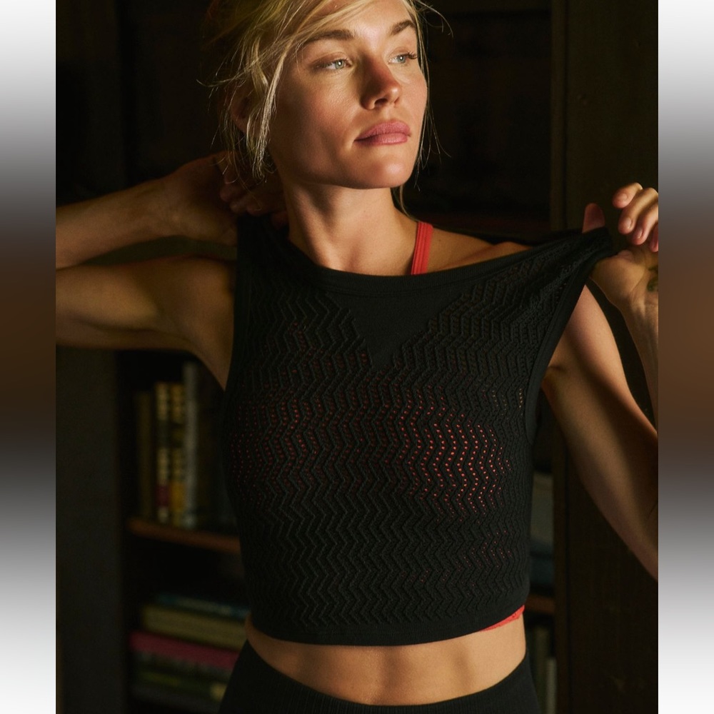 NWT free People free throw textured muscle tank in black.
